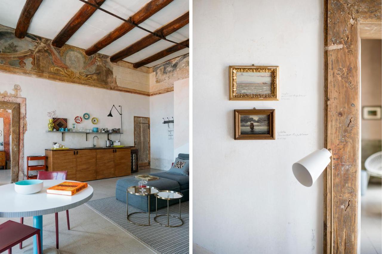 Starhost - Trotula Charming Houses Salerno Bagian luar foto